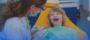 tandheelkunde-kinderen-aanmelden-fokkerstraat-mondzorgpraktijk-tandarts-orthodontie-spoeddienst-assen-bellen-afspraak-gewoon-gaaf-page-title-bg